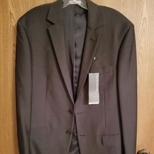 Perry Ellis suit. New with tags!